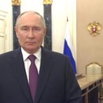 Владимир Путин поздравил выпускников с окончанием школы